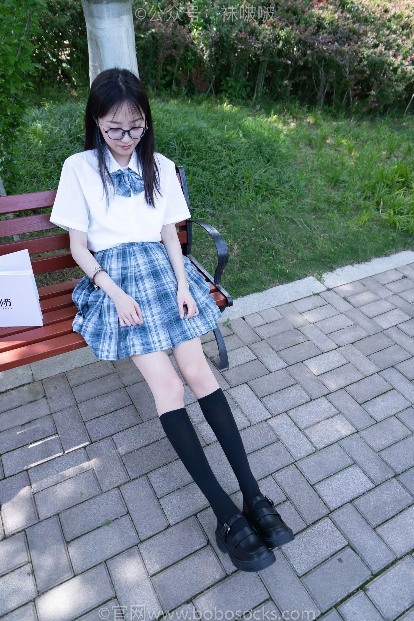 [BoBoSocks袜啵啵]NO.007 稚予-JK制服、皮鞋、黑色中筒棉袜、肉丝 [143P]插图8
